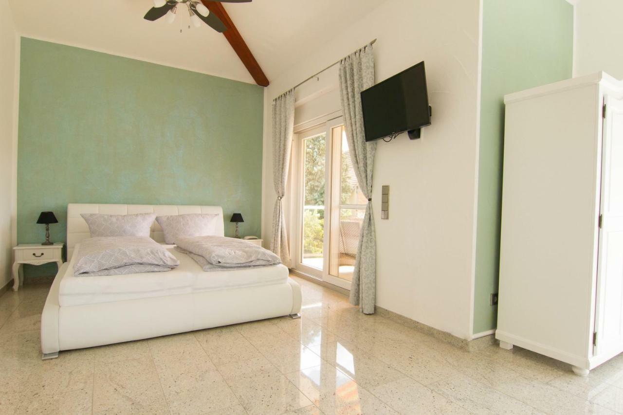 Rust-fewo-hotel 3*